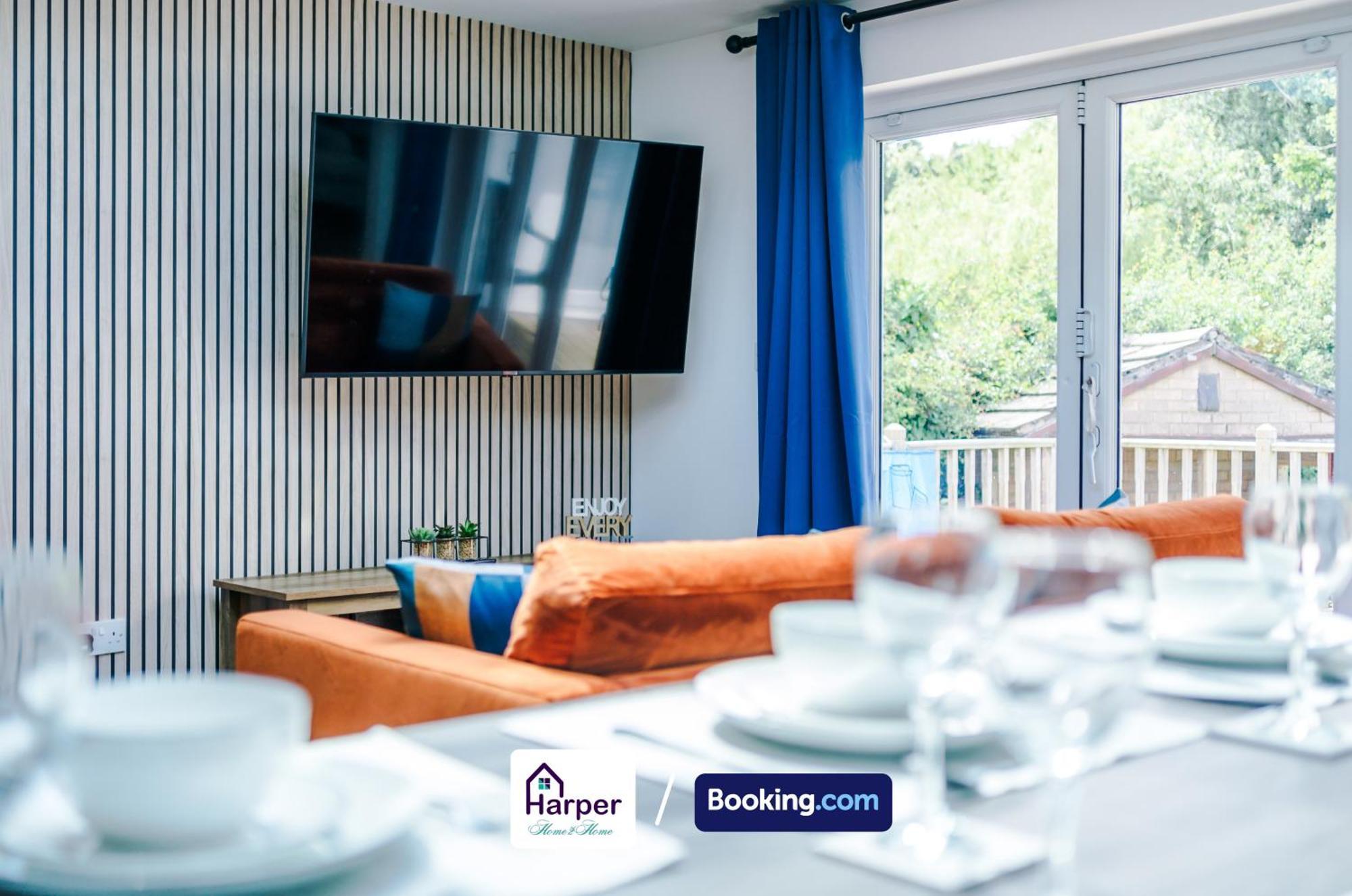 Spacious Detached Bungalow By Harperletting Short Lets & Serviced Accommodation Buckely With Pool Table & Driveway Buckley Экстерьер фото