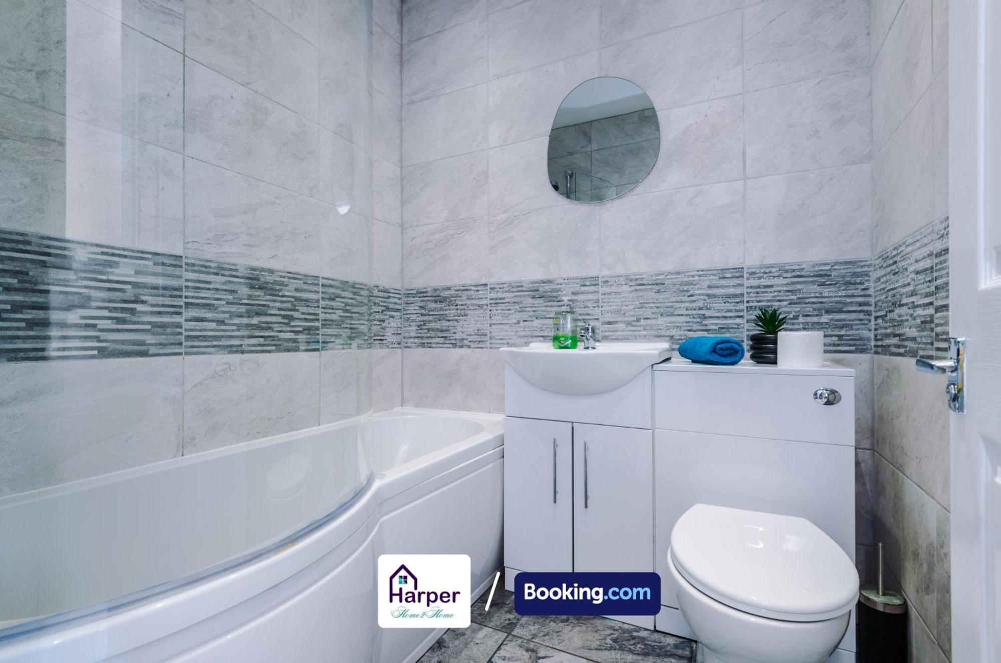 Spacious Detached Bungalow By Harperletting Short Lets & Serviced Accommodation Buckely With Pool Table & Driveway Buckley Экстерьер фото