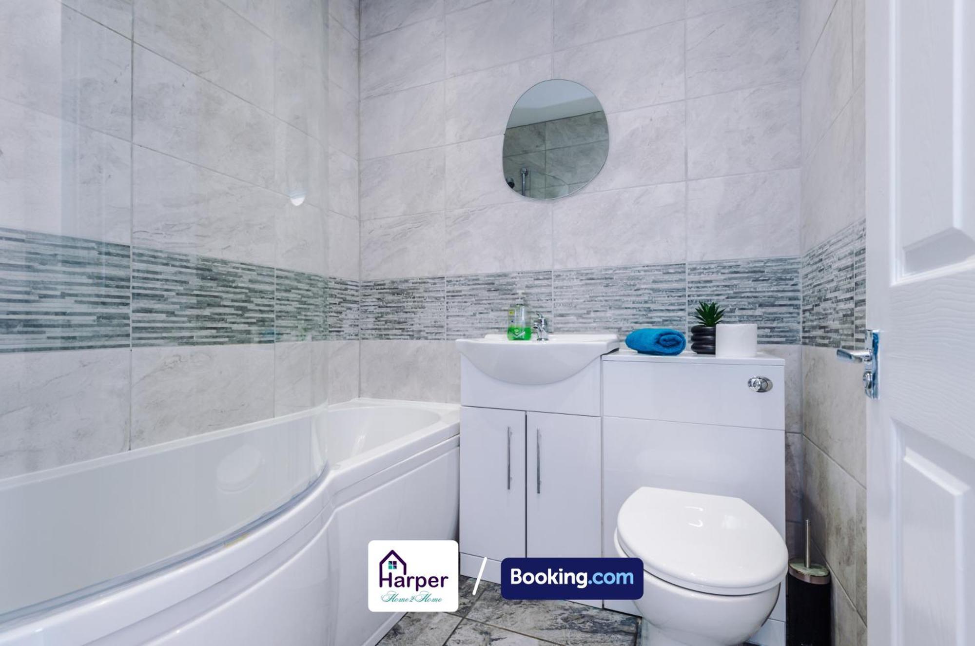 Spacious Detached Bungalow By Harperletting Short Lets & Serviced Accommodation Buckely With Pool Table & Driveway Buckley Экстерьер фото