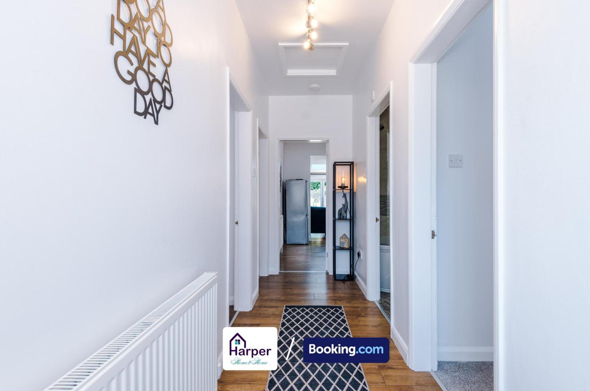 Spacious Detached Bungalow By Harperletting Short Lets & Serviced Accommodation Buckely With Pool Table & Driveway Buckley Экстерьер фото